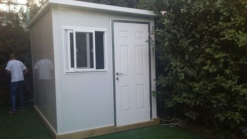 מחסן גינה פנל מבודד מידה 300X250